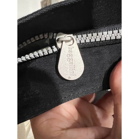 Baggallini Crossbody Triple Zip Nylon Bag Purse Shoulder Handbag 3 Zipper Travel - Picture 5 of 6